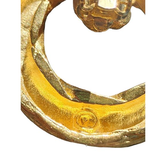 Vintage Designer Quality Twisted Hoop Clip Earrings (A4091) - Picture 4 of 6